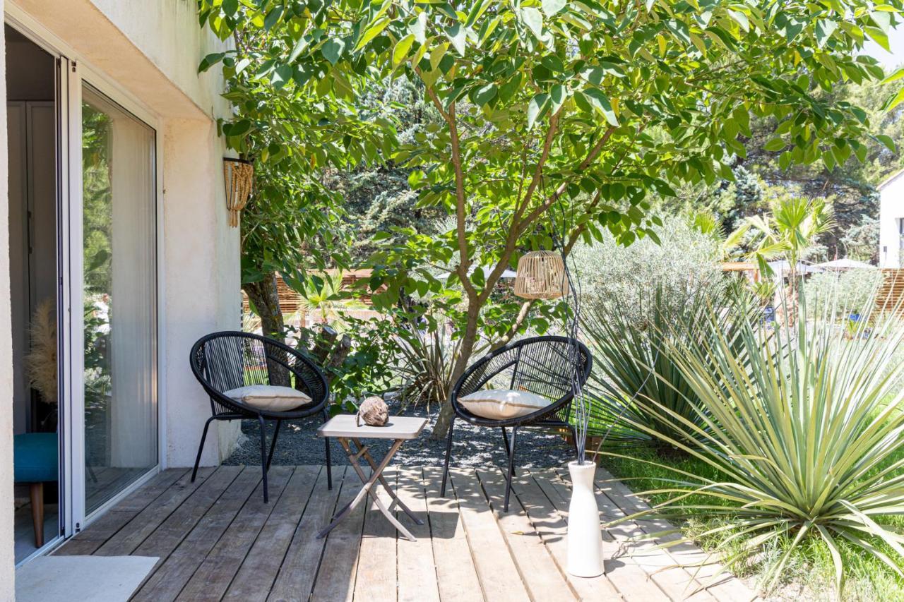 Les Lodges Taizen, Sejour Spa- Sans Enfants Saint-Cannat Esterno foto